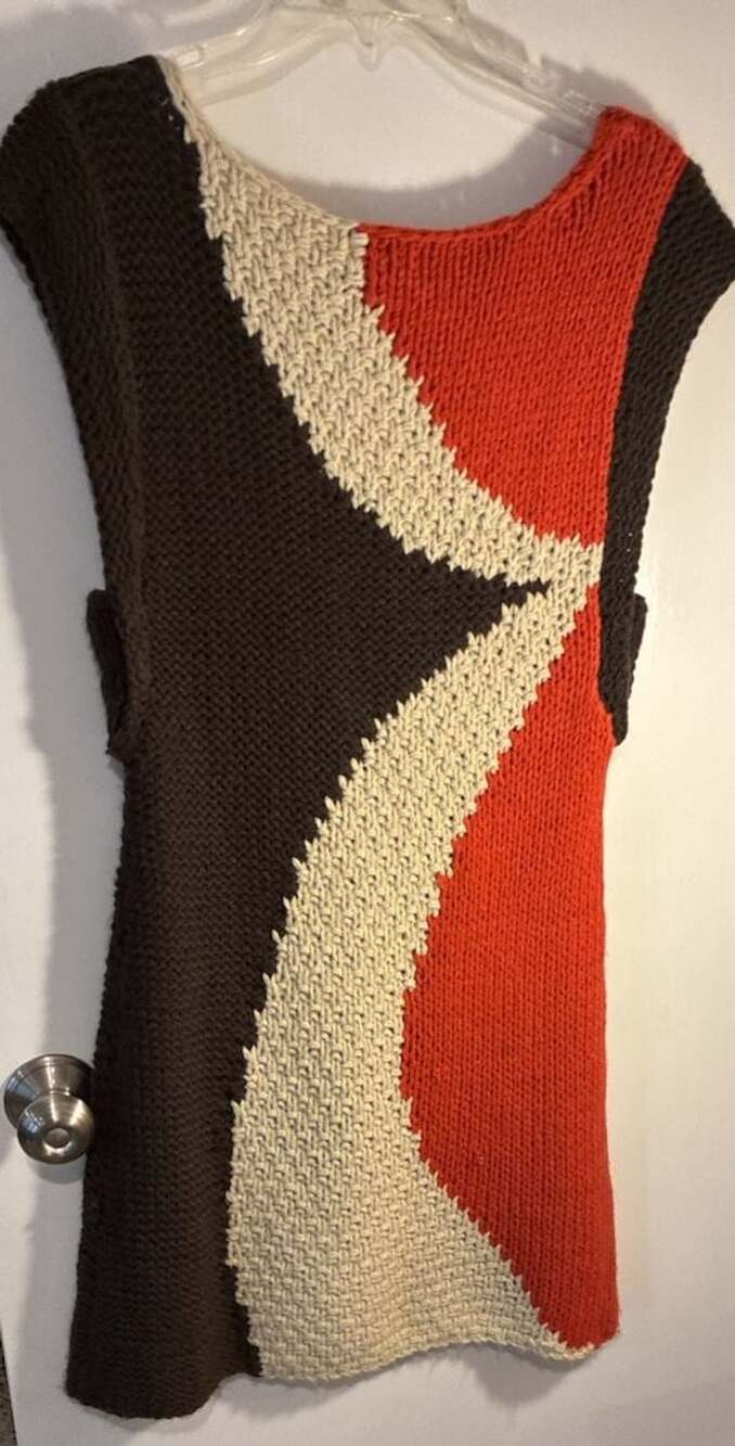 Vertigo Knit Mini Dress Size Small Curry Red Combo Color Block
